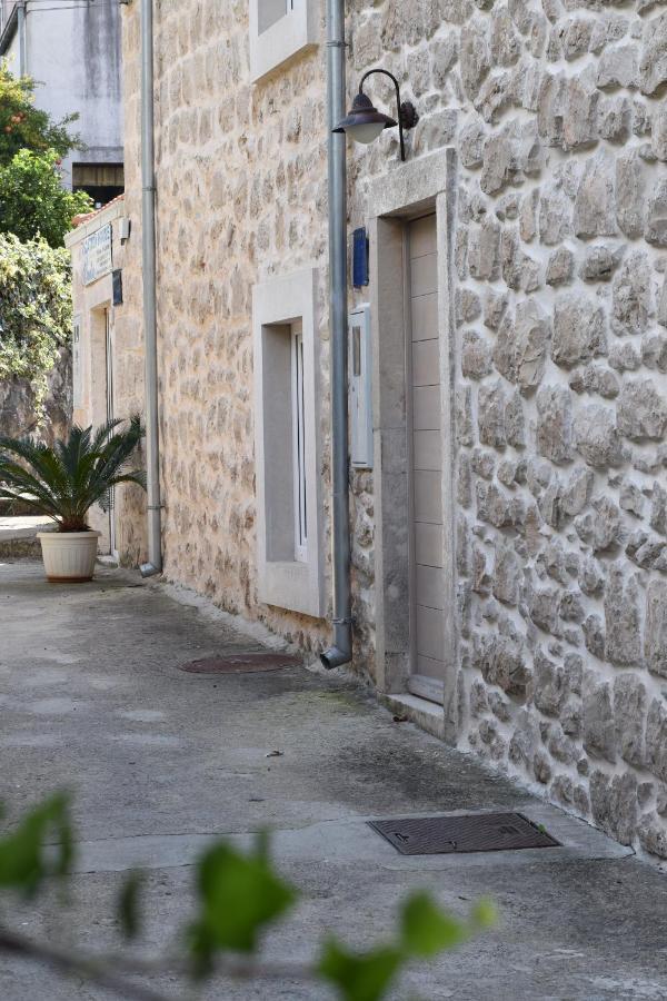 Апартаменты Charming Stone House In Cavtat Old Town Экстерьер фото